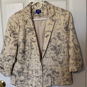 Beautiful Tabi jacket with gold accent.  Size L.  Never worn
